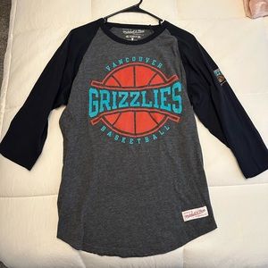 Mitchell & Ness Vancouver Grizzlies Tshirt
